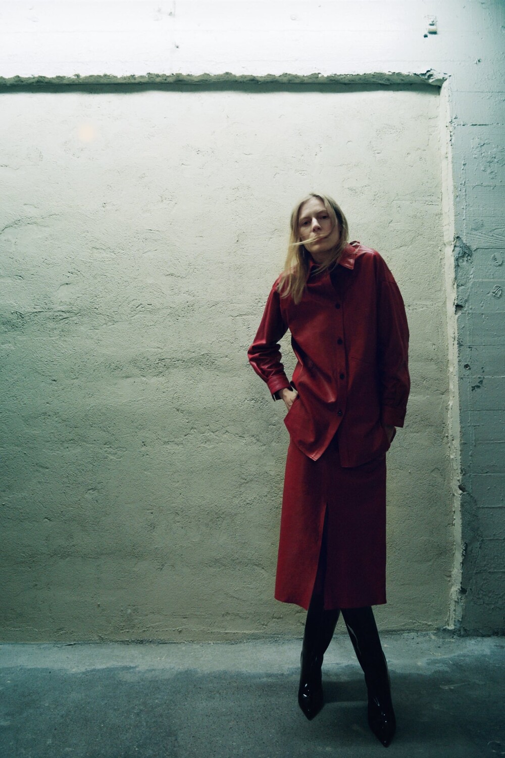 

Кожаная рубашка ZARA, красный