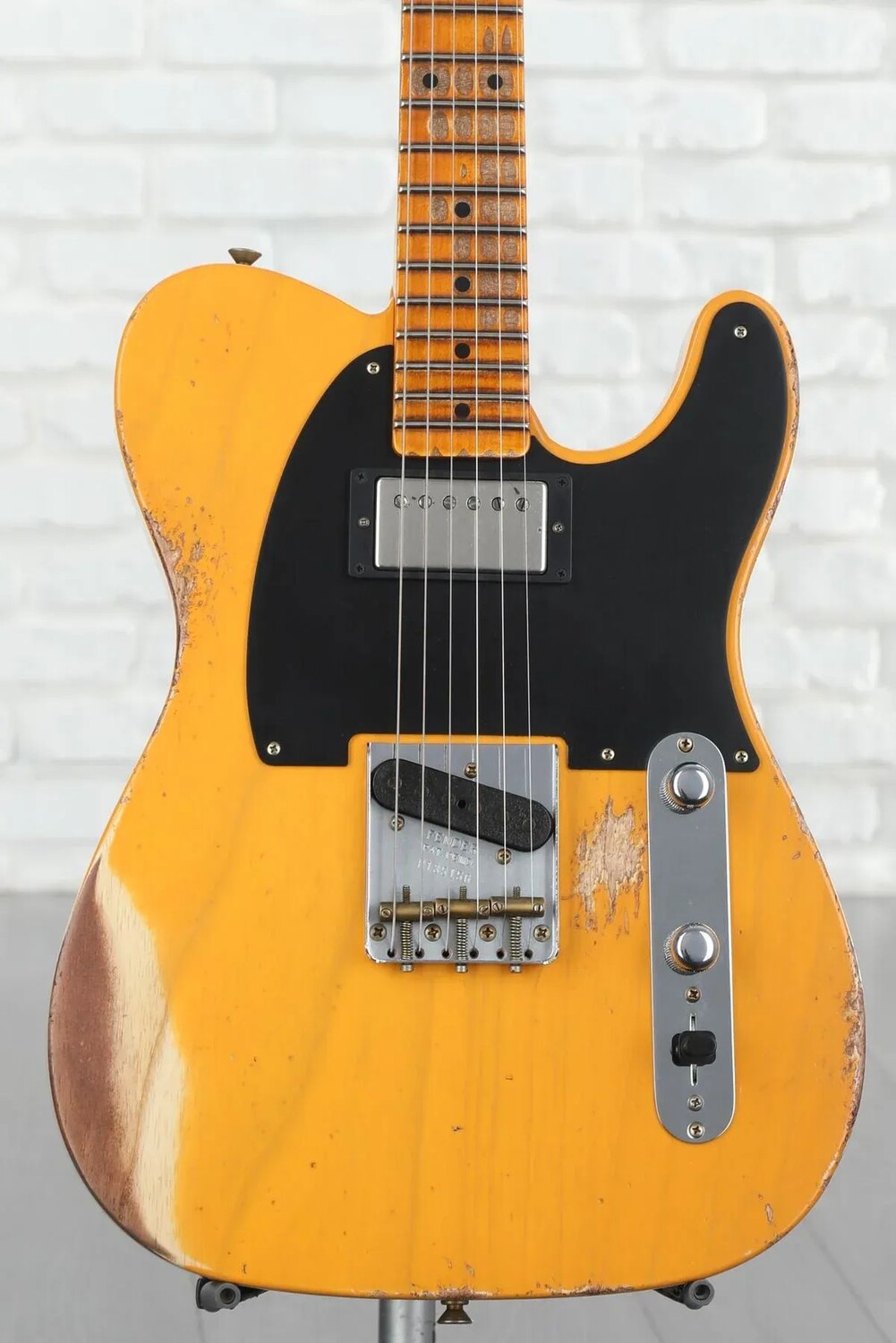 

Ограниченная серия Fender Custom Shop '53 HS Telecaster Heavy Relic Электрогитара – Aged Butterscotch Blonde