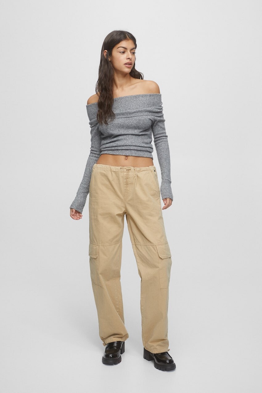 

Парашютные брюки карго Pull&Bear, темная охра