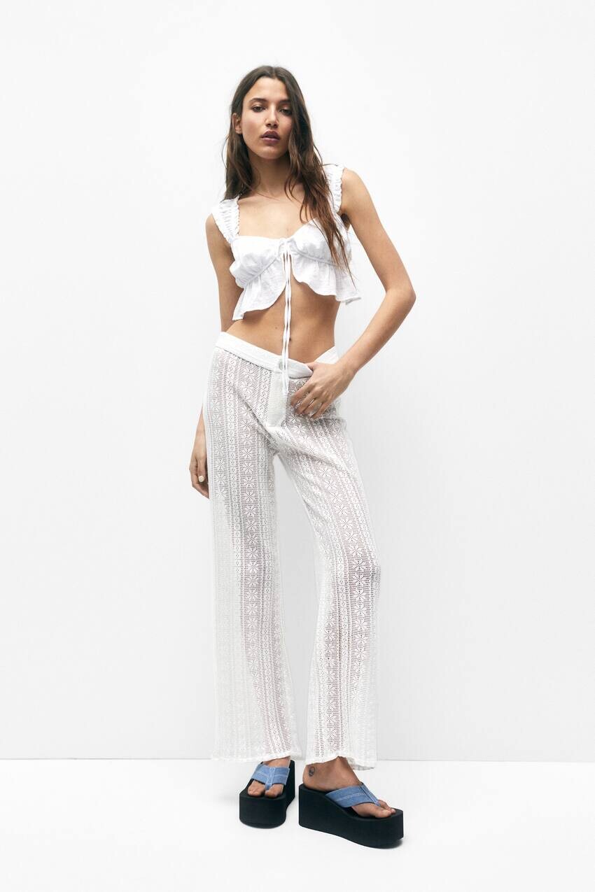 

Белые ажурные трикотажные брюки Pull&Bear