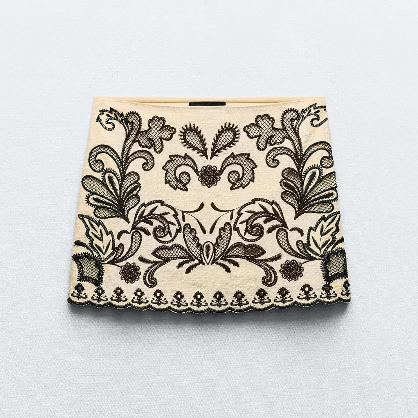 

Юбка-мини Zara Embroidered, черный/экрю