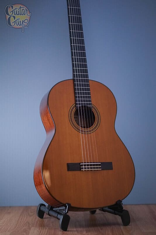

Yamaha CG162C Верхняя дека из кедра из натурального дерева CG162C Cedar Top Natural Wood
