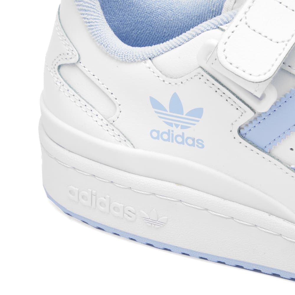 Женские кроссовки Adidas Forum Low W, белый/голубой – заказать по доступной  цене из-за рубежа в «CDEK.Shopping»