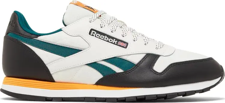 

Кроссовки classic leather 'chalk black' Reebok, пломбир