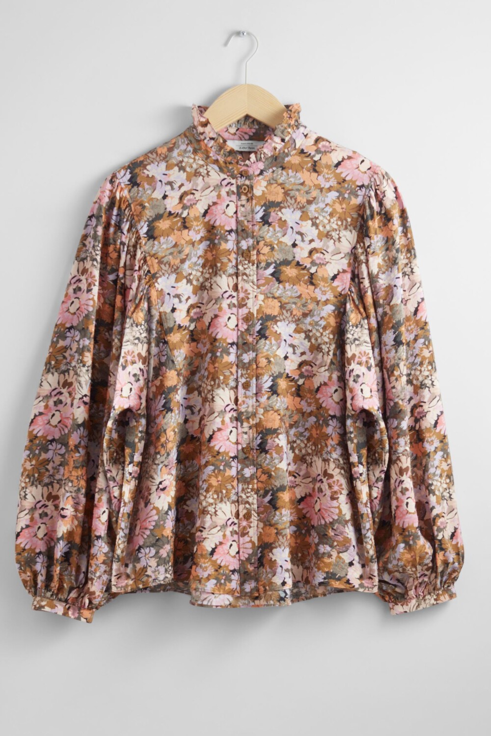 

Блузка & Other Stories Ruffle Collar, розовый/белый/бежевый
