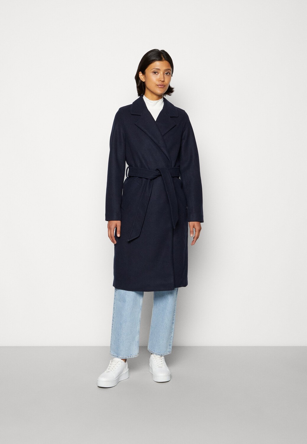 

Пальто классическое Vero Moda, темно-синий