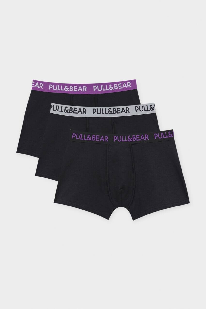 

В упаковке 3 боксера. Pull&Bear
