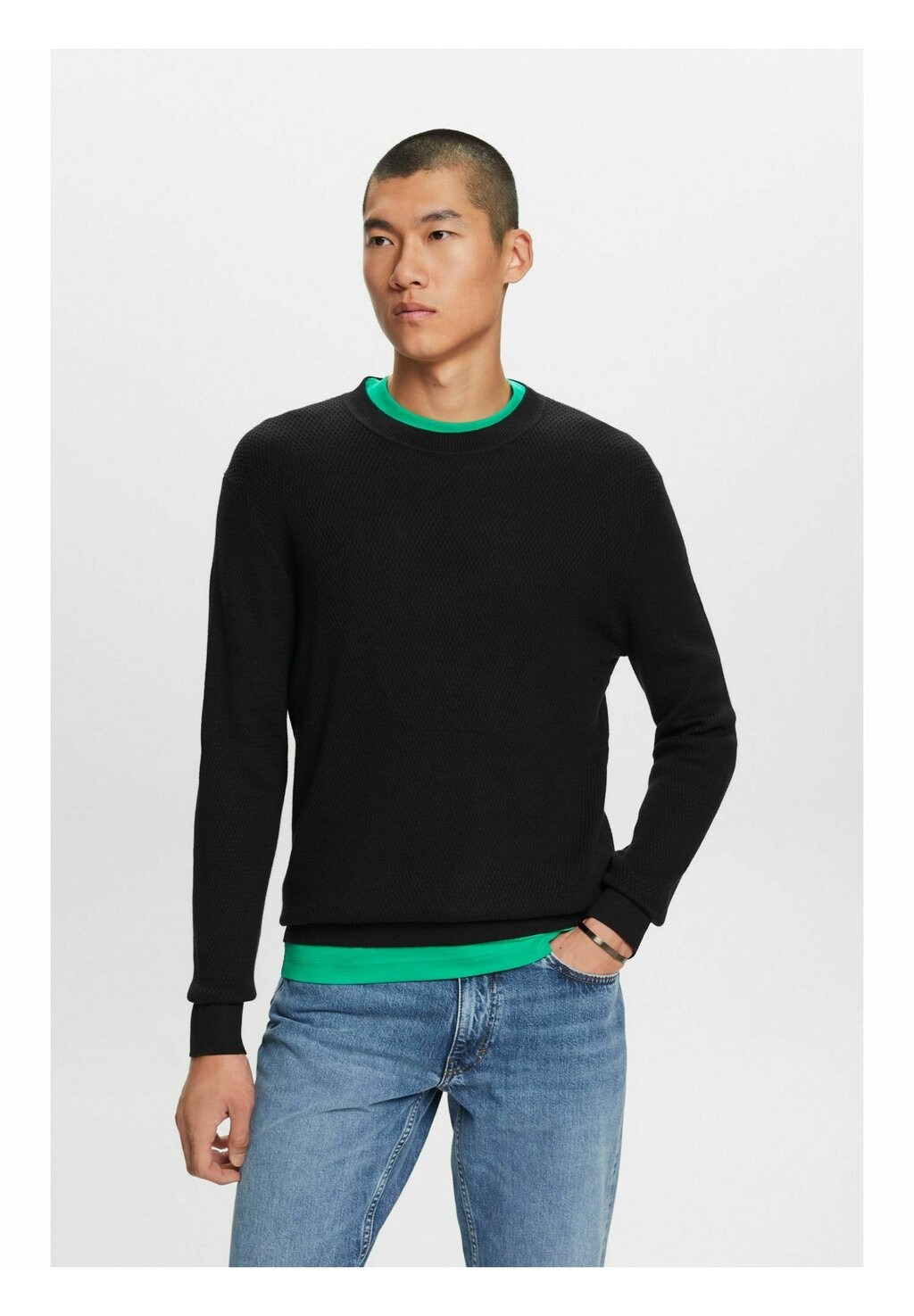 

Свитер Esprit, черный