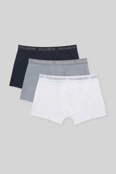 

3 пары базовых боксеров с логотипом PULL&BEAR