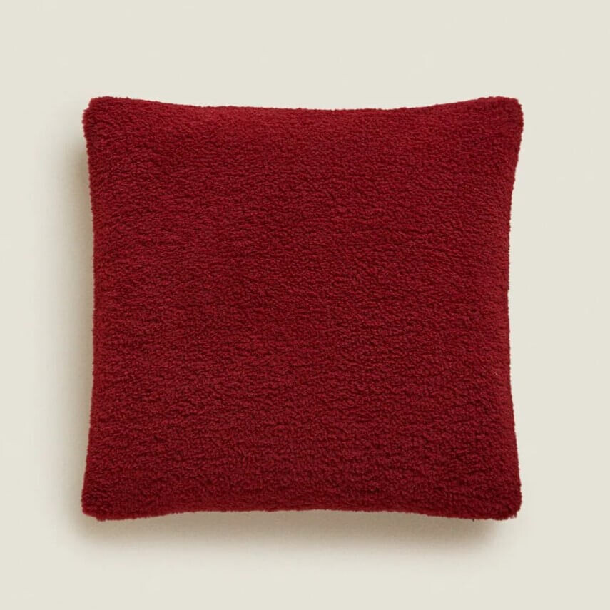 

Чехол на подушку Zara Home Reversible Faux Shearling Christmas, красный
