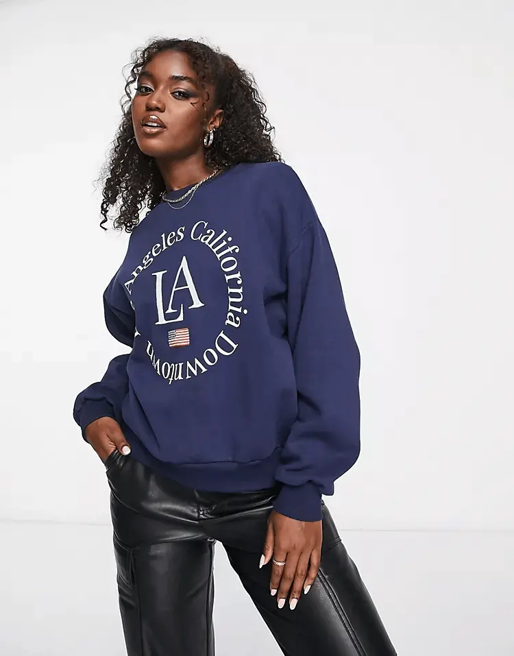 

Свитшот Stradivarius Oversized LA Embroidered, темно-синий