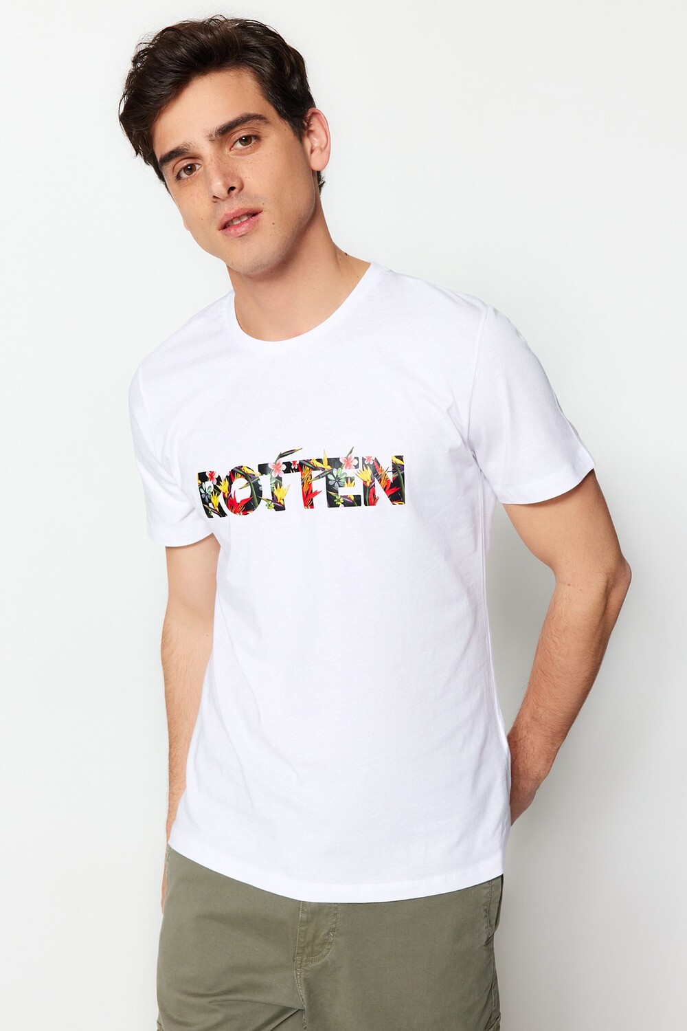 

Футболка TRENDYOL MAN, белый