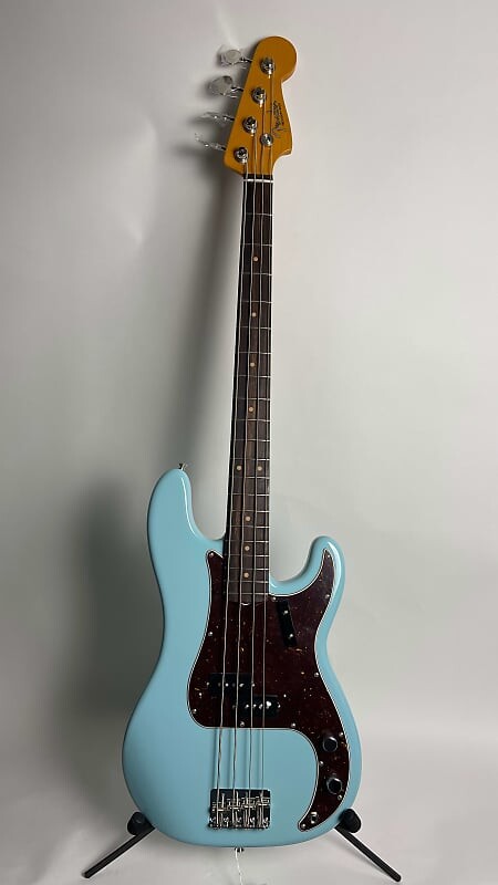 

Fender American Vintage II 1960 Precision Bass - Daphne Blue