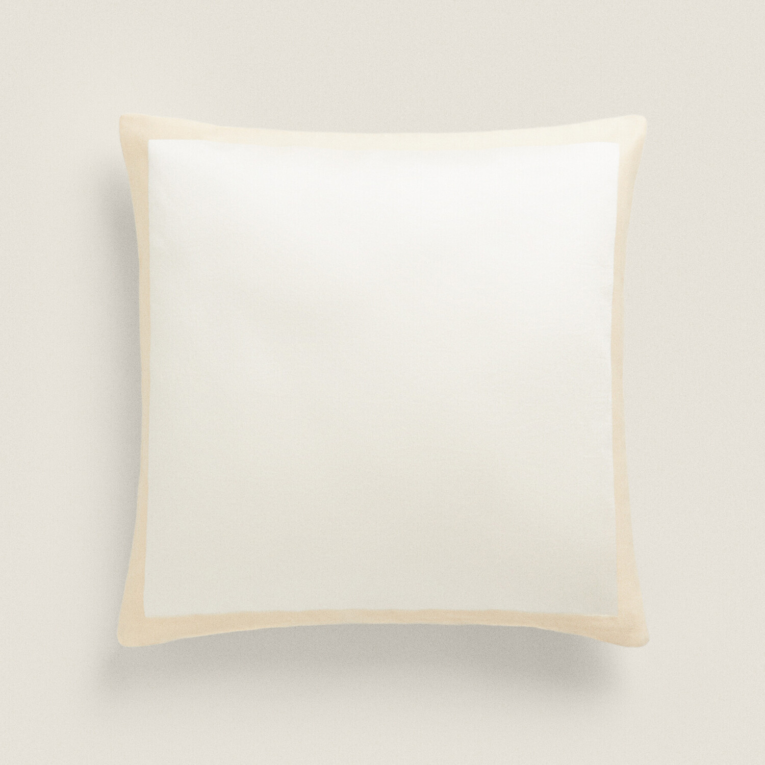 

Чехол для подушки Zara Home Contrast Edge, кремовый