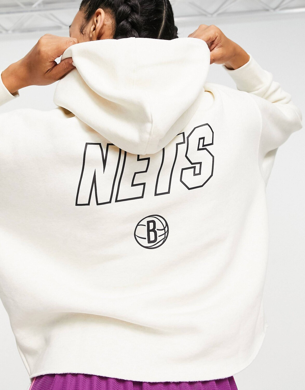 

Серая укороченная худи Nike Basketball NBA Brooklyn Nets