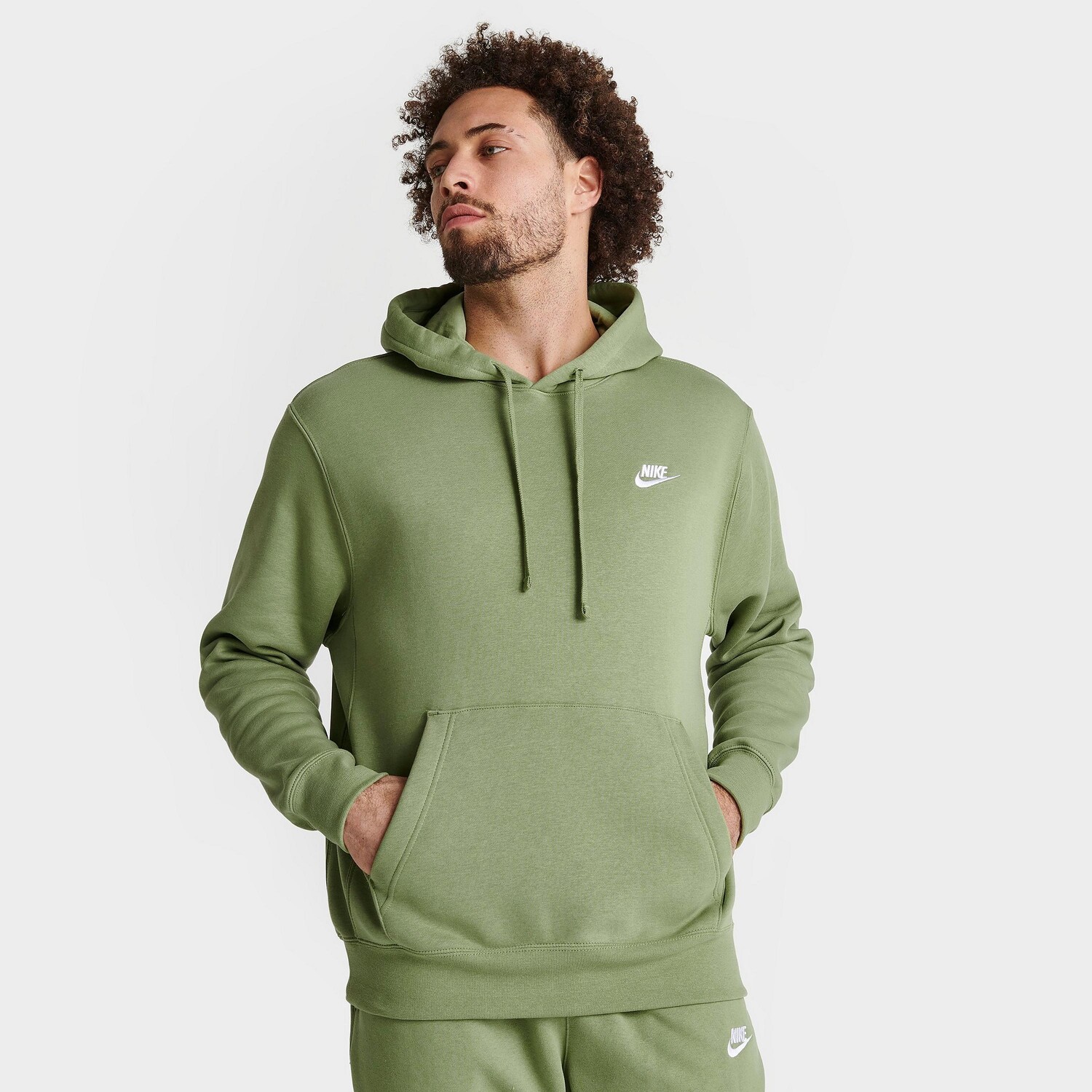 

Худи с флисовой вышивкой Nike Sportswear Club, зеленый
