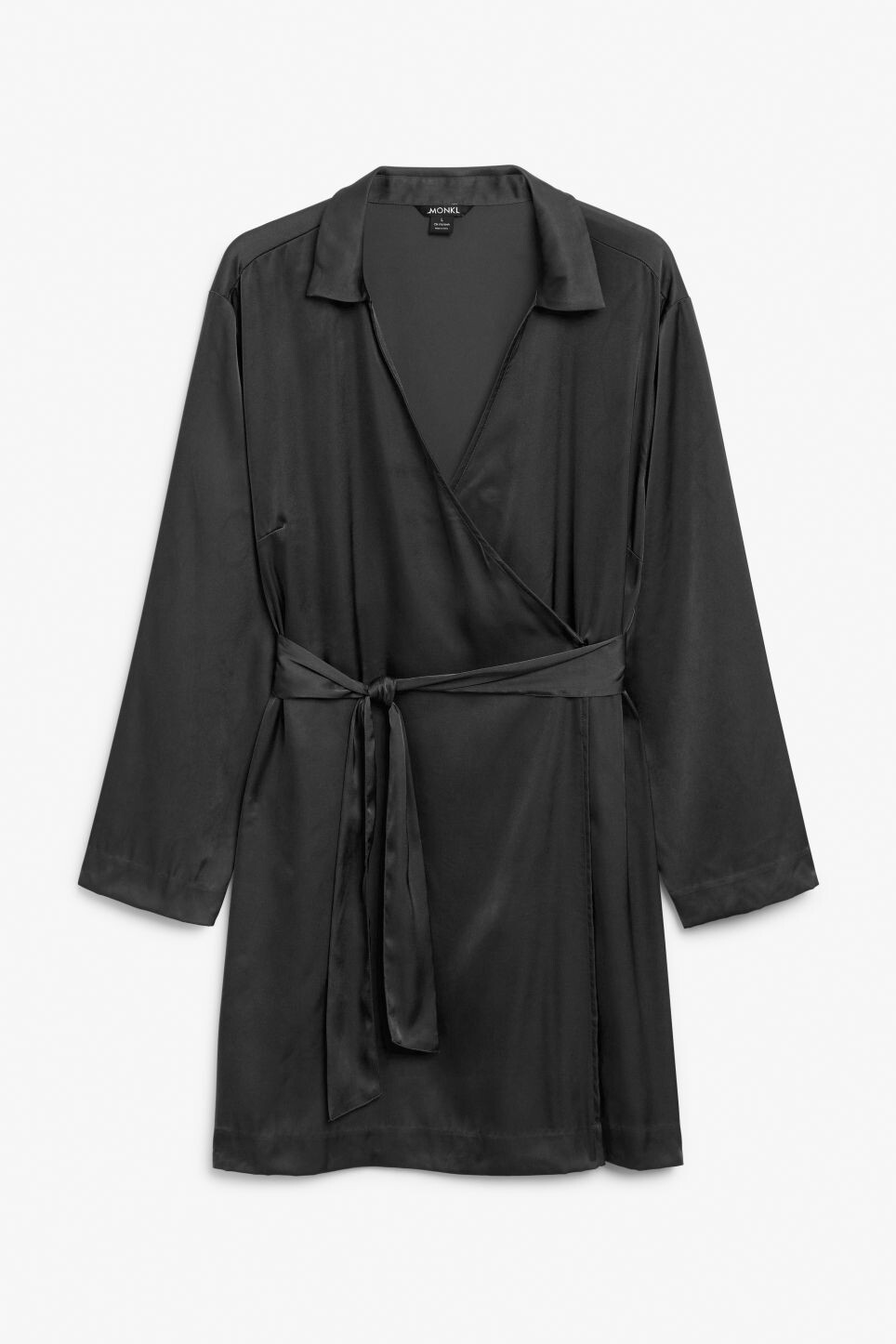 

Атласное платье Monki с запахом, черный