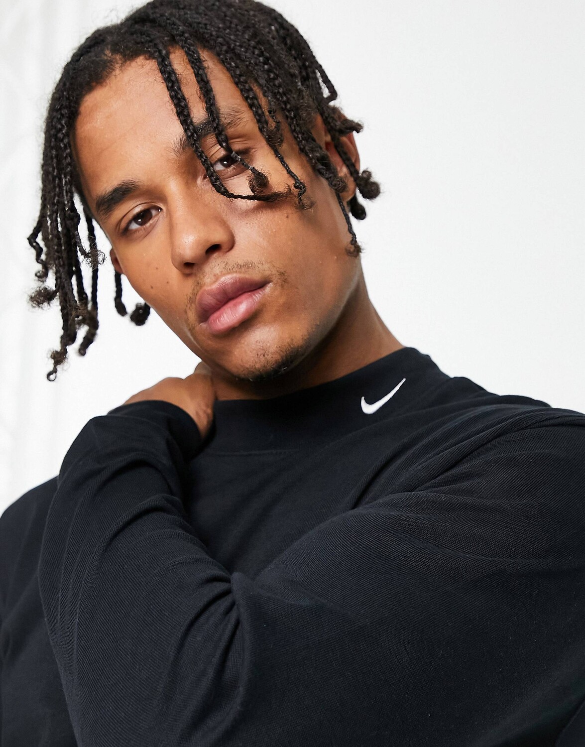 

Черный топ с длинными рукавами и воротником-стойкой Nike Life Premium