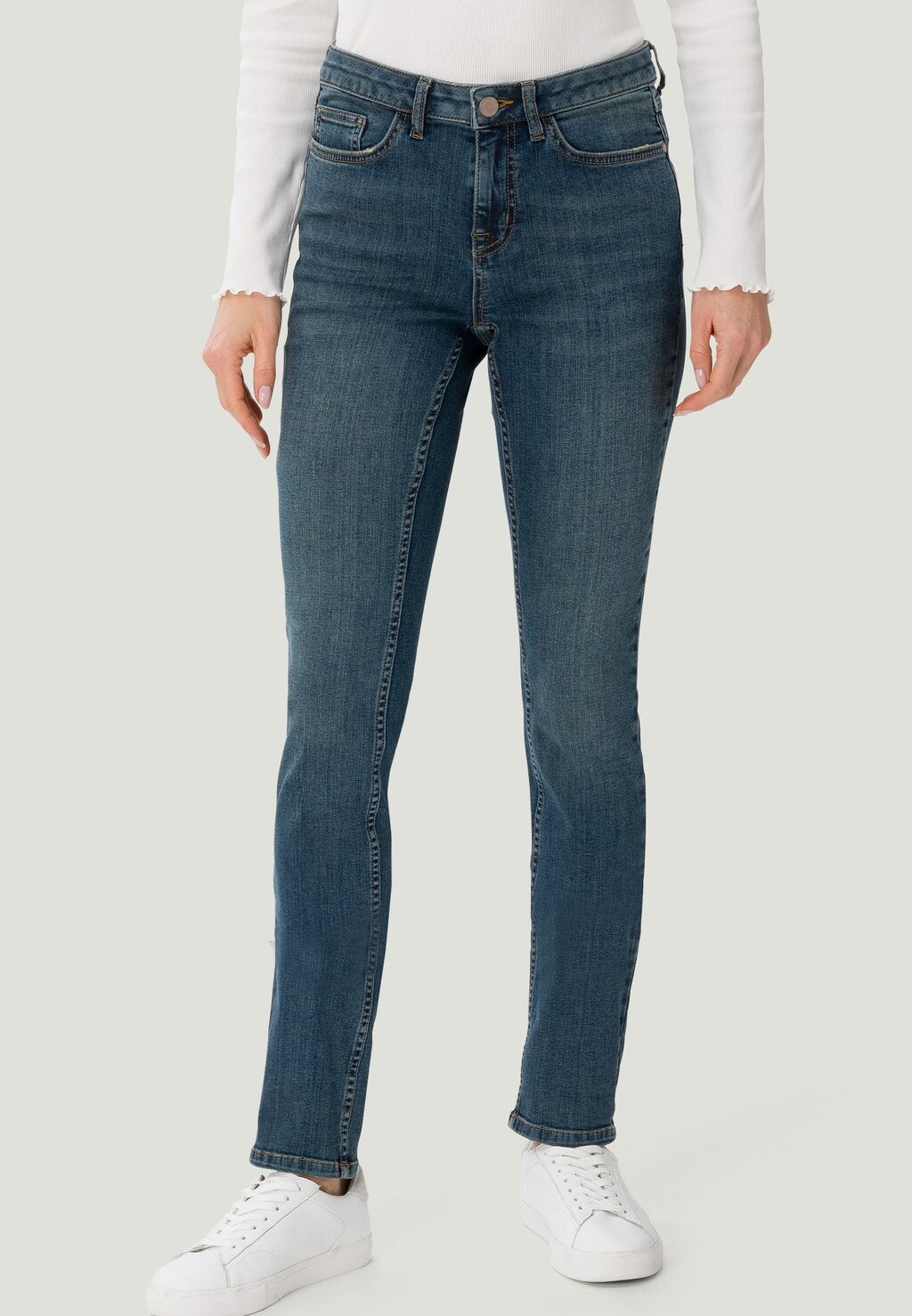 

Джинсы Slim fit zero