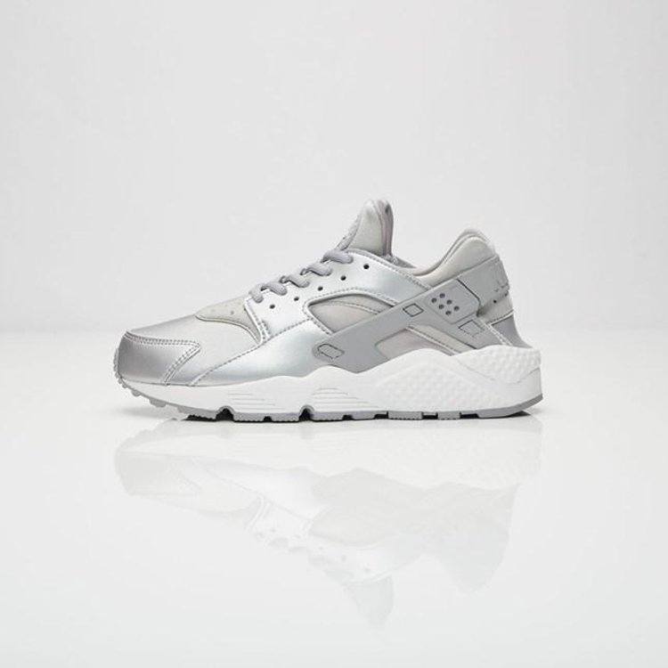 Nike Wmns Air Huarache Run SE Metallic Silver CDEK.Shopping