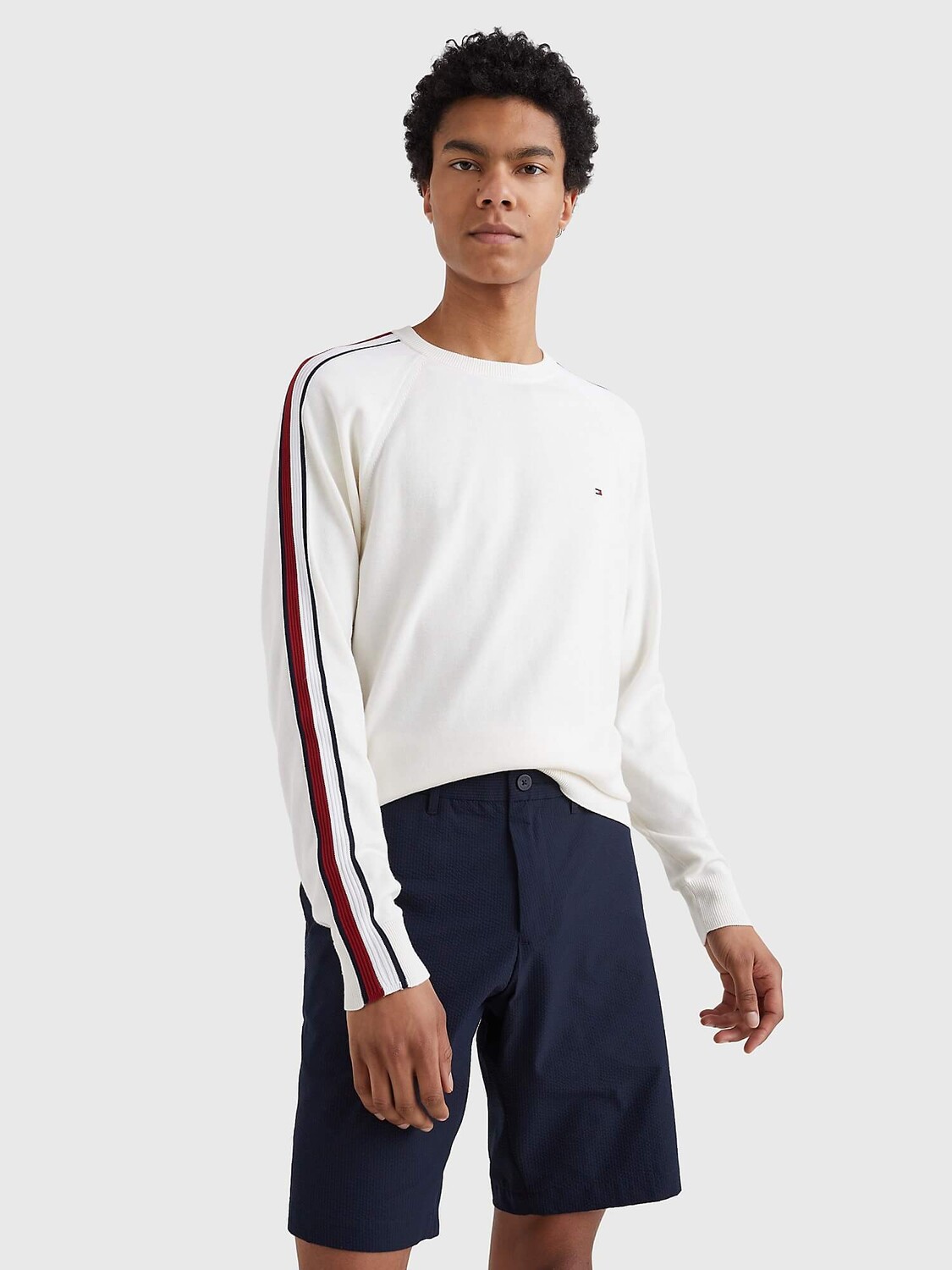 

Свитер Tommy Hilfiger Stripe Shoulder, молочный