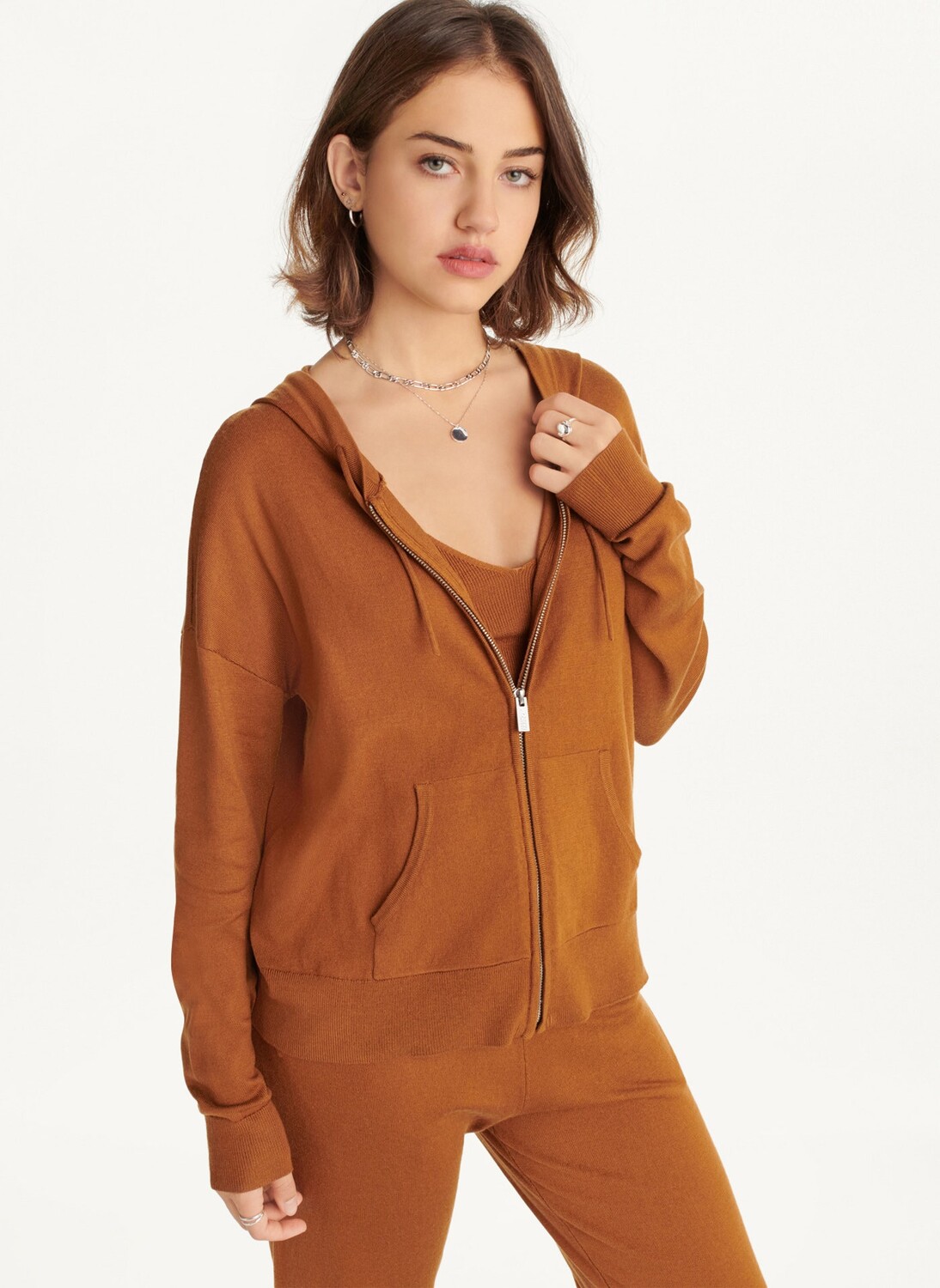 

Толстовка вязаная с капюшоном DKNY