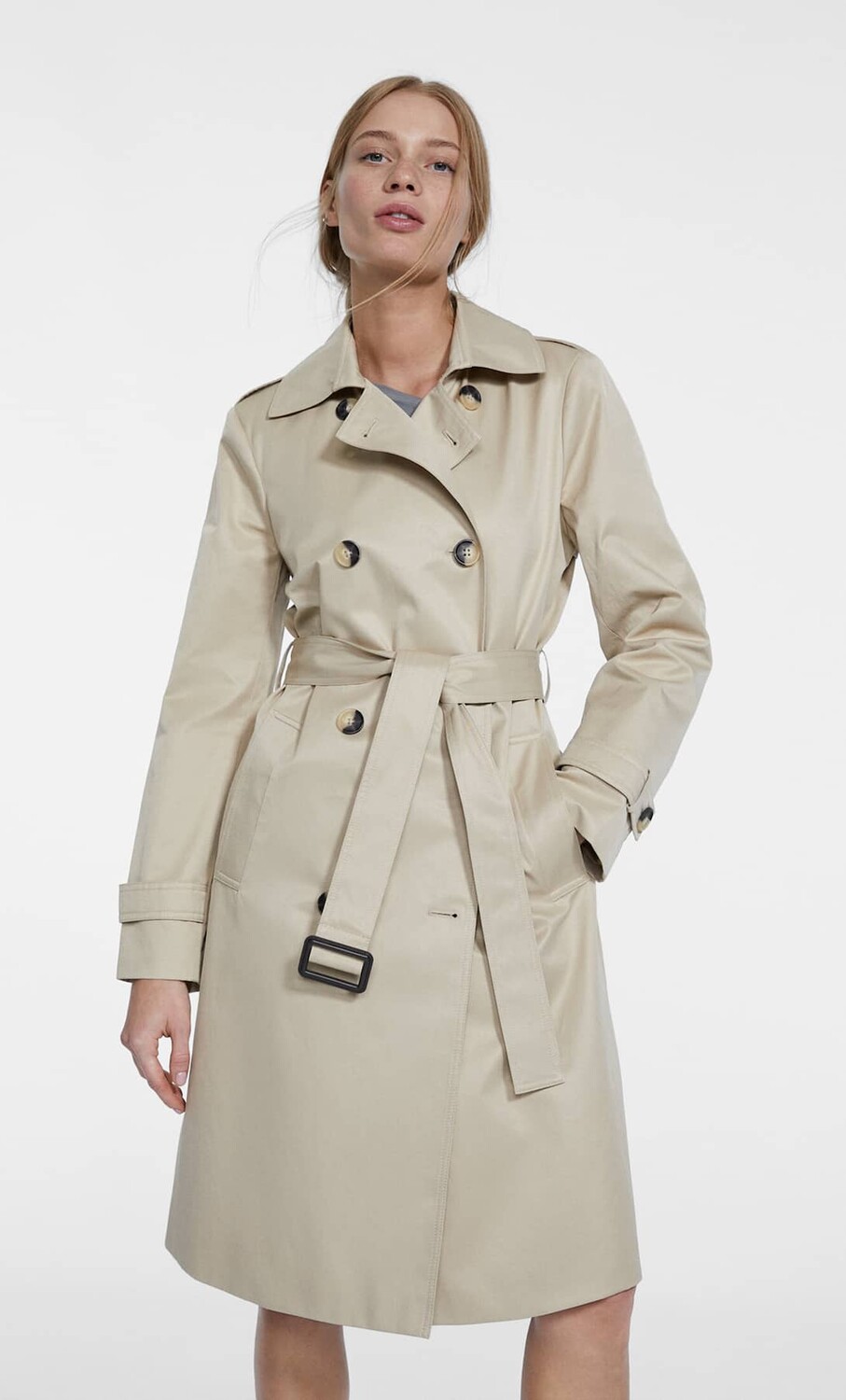 

Длинный усиленный тренч Stradivarius, бежевый