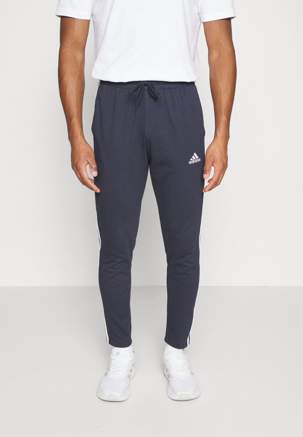 

Спортивные брюки Adidas Verryttelyhousut