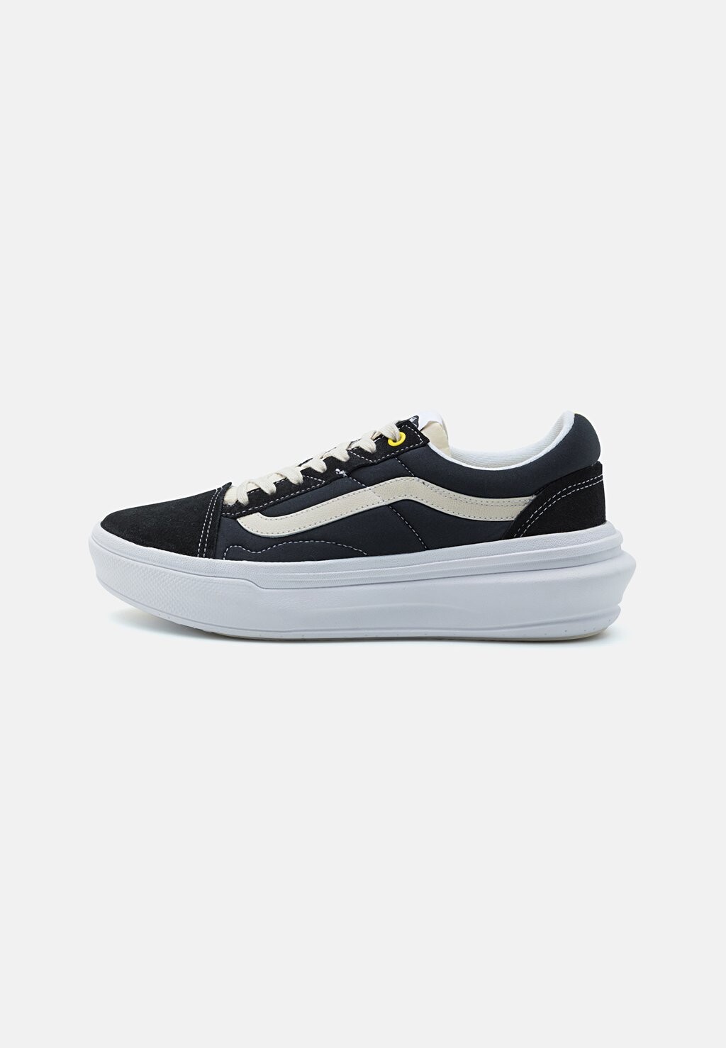 

Кроссовки Vans