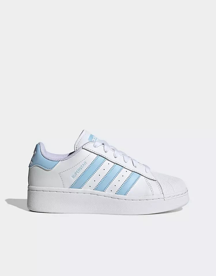 

Небесно-голубые кроссовки adidas Originals Superstar, небесно-голубой