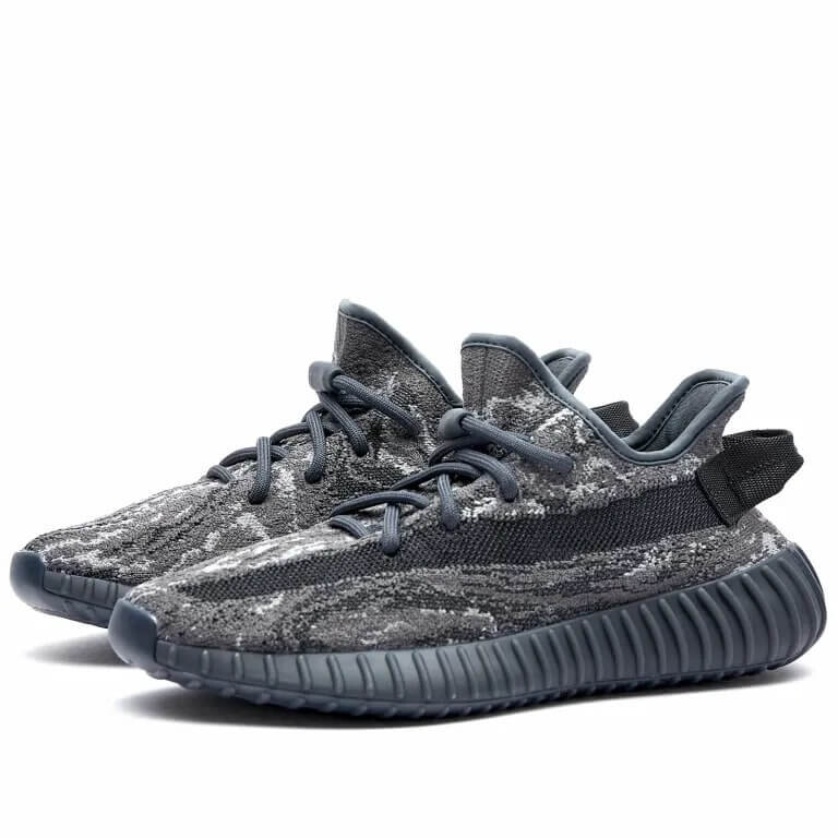 

Кроссовки Yeezy Boost 350 V2, темно-серый