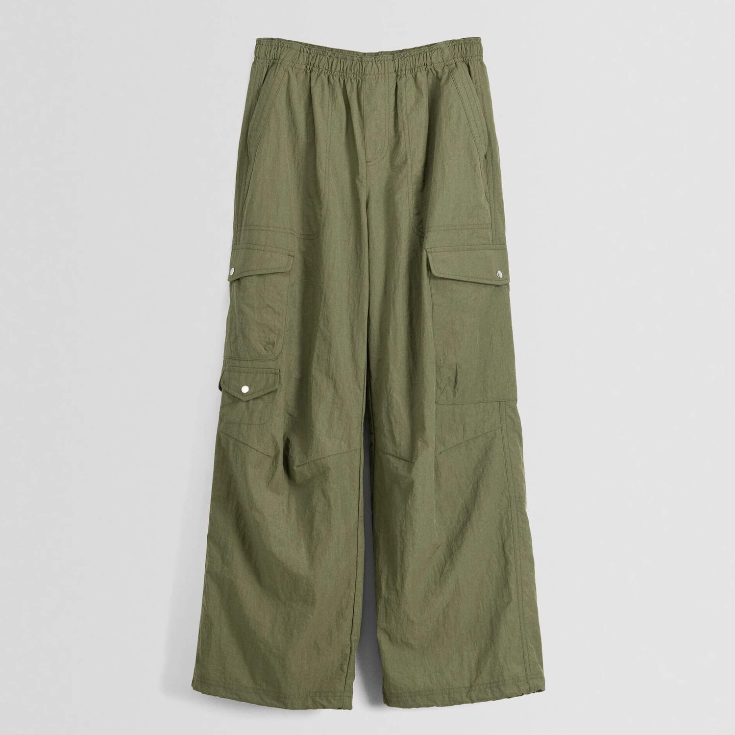 

Брюки Bershka Nylon Parachute With Pockets, хаки