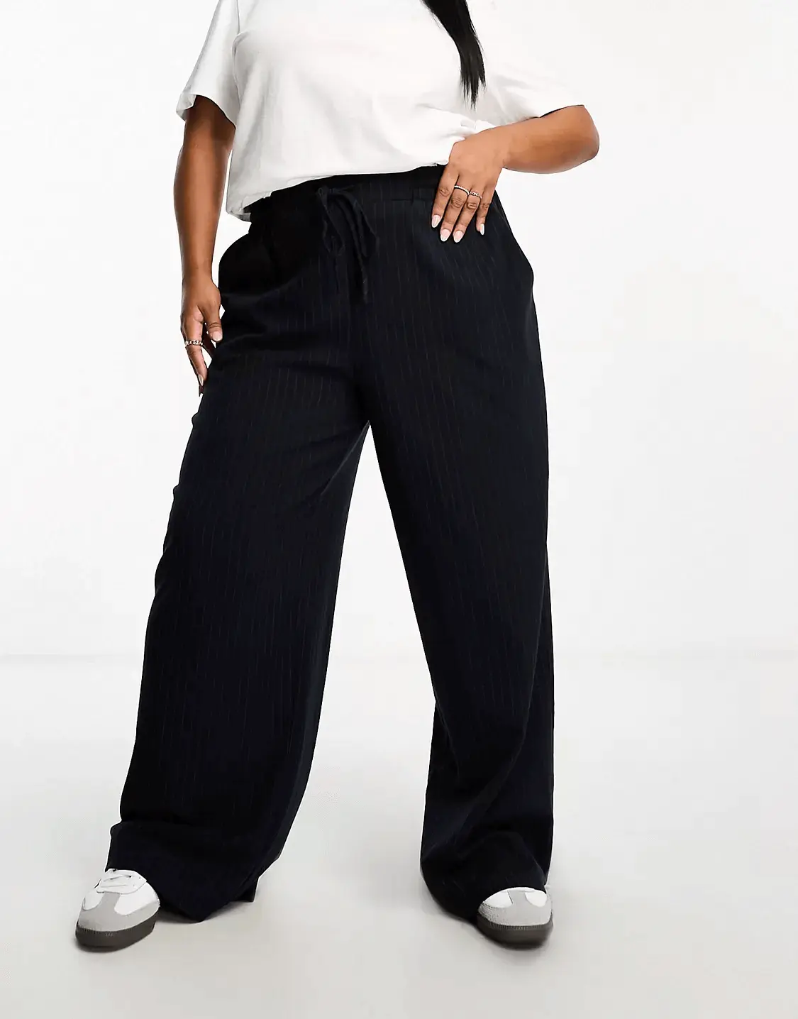 

Брюки Asos Design Curve Pull On In Stripe, темно-синий