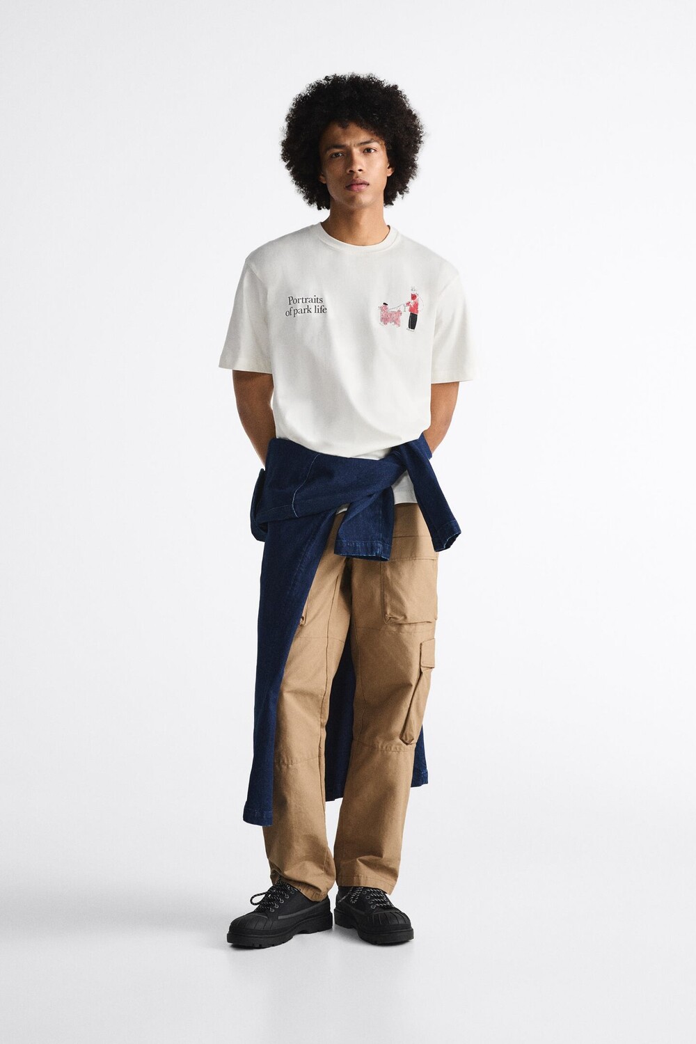 

Футболка с принтом ZARA, экру