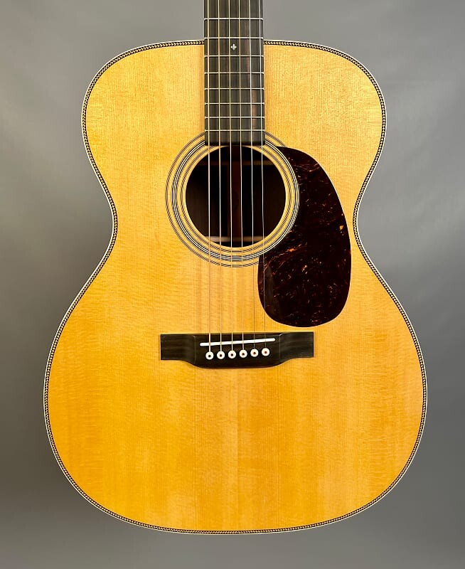 

Мартин 000-28 Стандарт Martin Standard Series 000-28