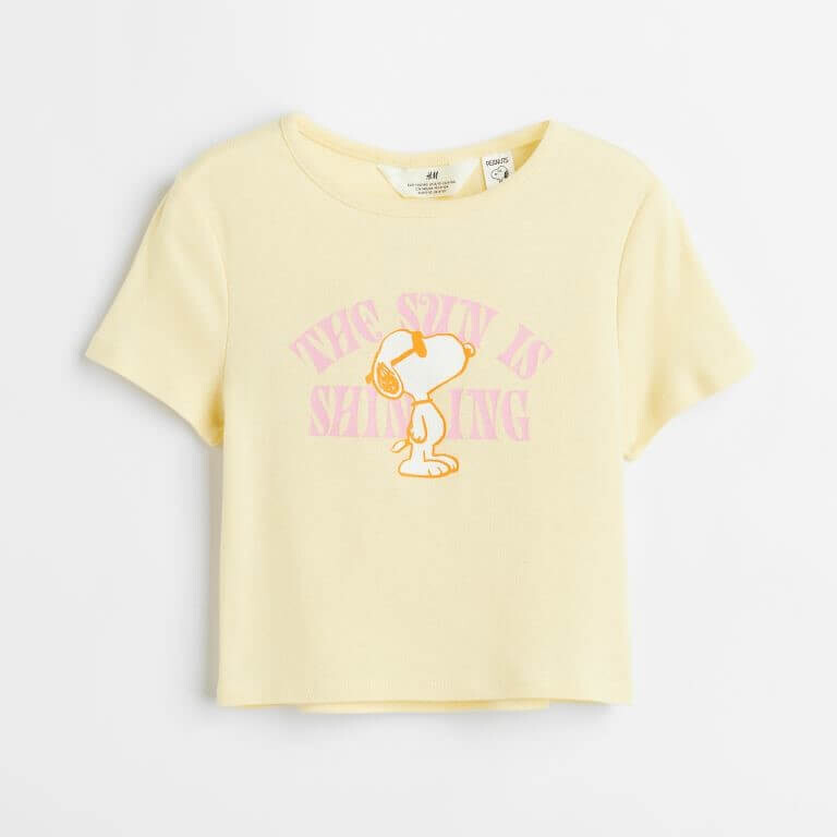 

Короткая футболка с принтом H&M Snoopy, светло-желтый