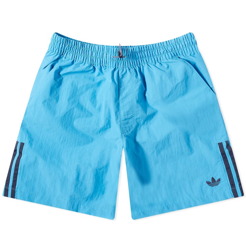 

Нехватка воды Adidas