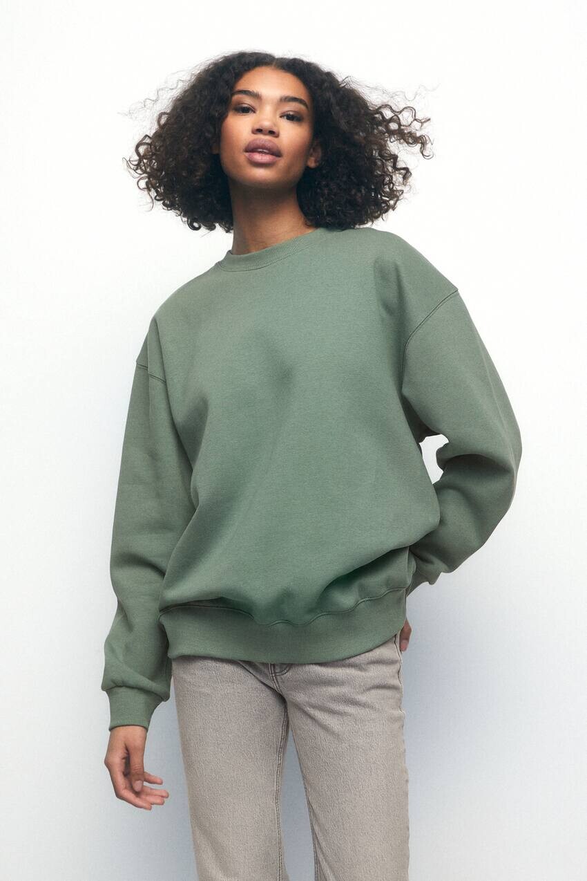

Базовая толстовка оверсайз с круглым вырезом Pull&Bear, зеленый