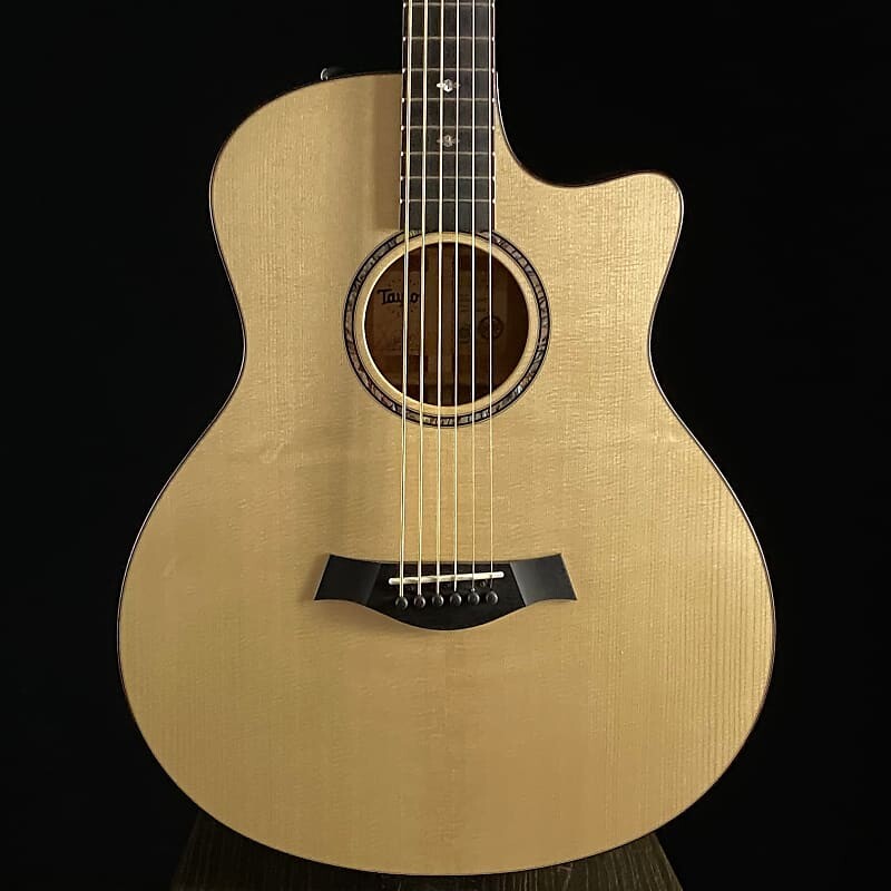 

Taylor BTO Grand Symphony Baritone 6-String Koa
