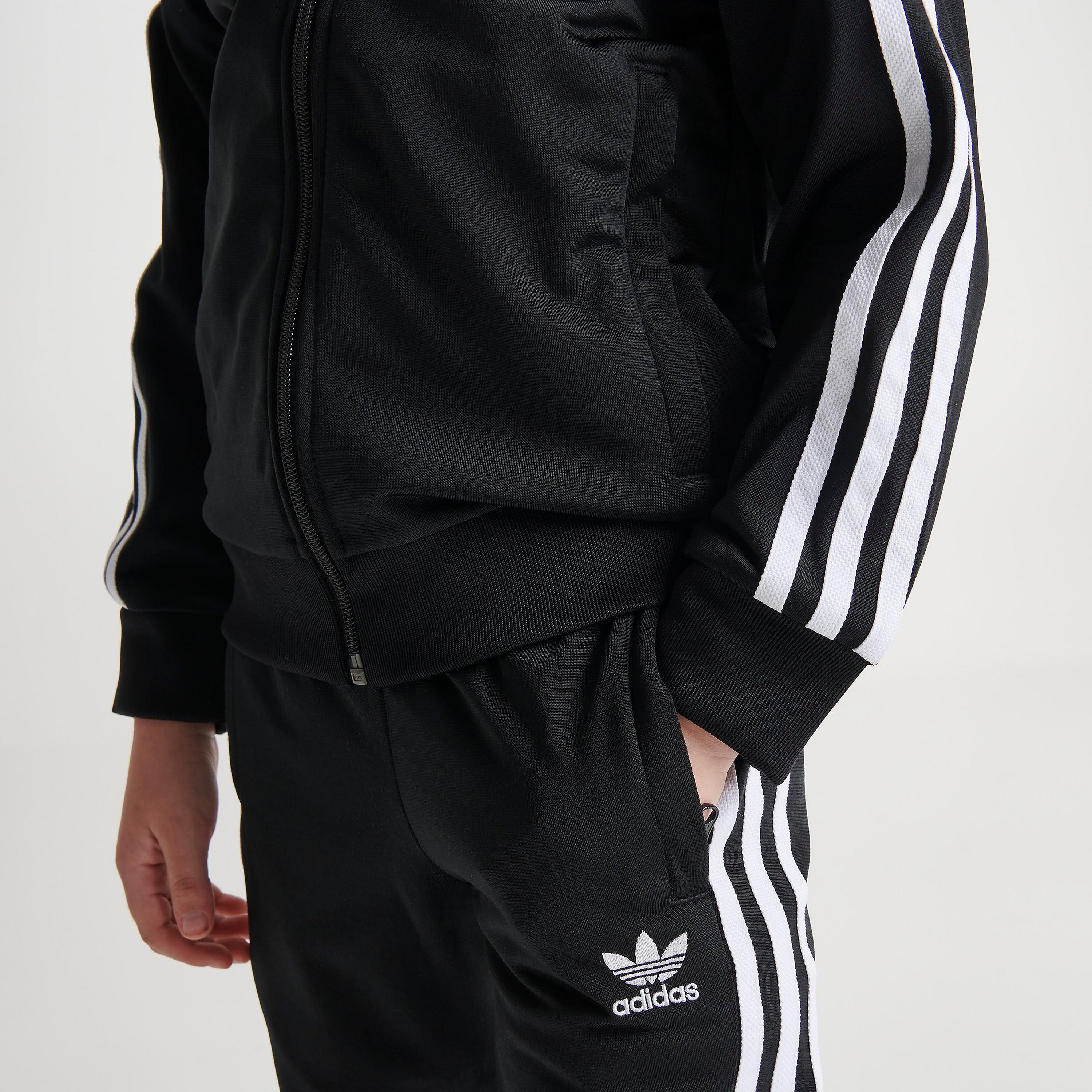 Спортивный костюм Adidas Originals Adicolor SST для маленьких детей, черный – купить из-за границы через сервис «CDEK.Shopping»