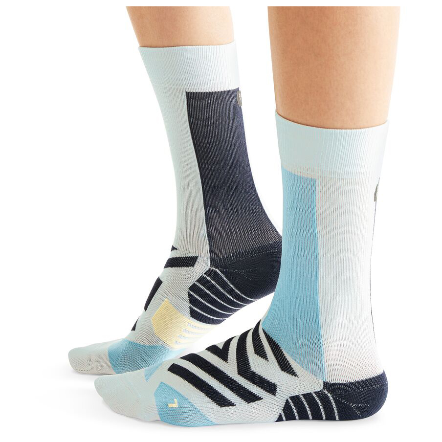 Носки для бега On Women's Performance High Sock, цвет Hail/Wash