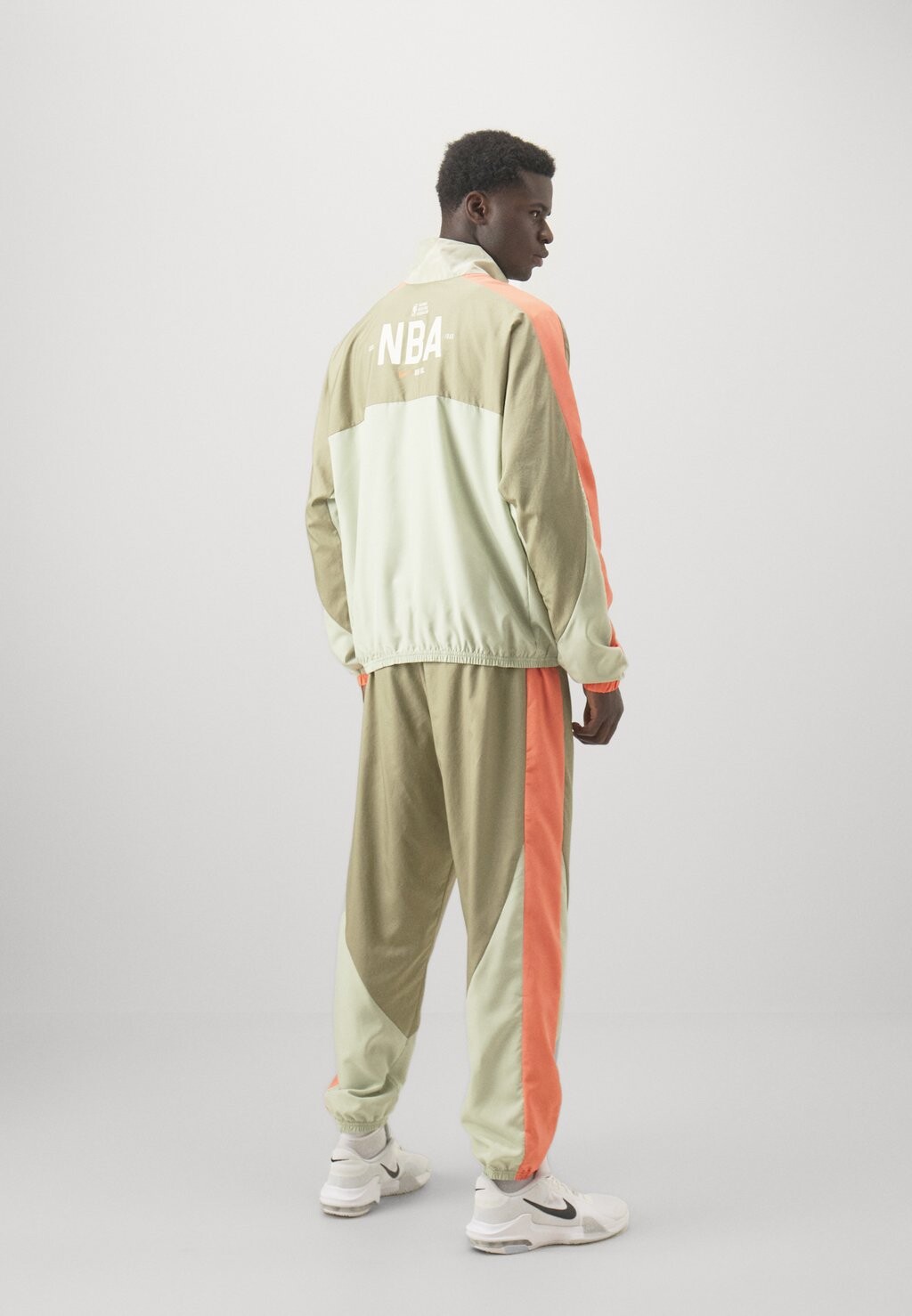 

Спортивный костюм NBA TRACKSUIT Nike, зеленый