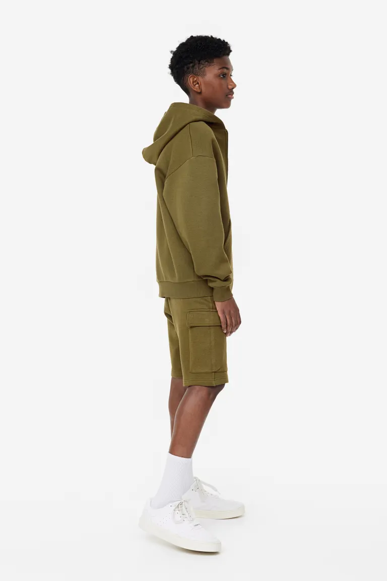 

Короткие брюки-карго H&M, зеленый