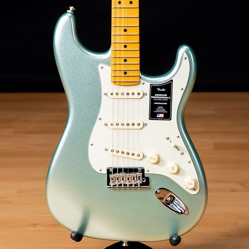 

Fender American Pro II Stratocaster - Maple, Mystic Surf Green US22103181 American Pro II Stratocaster Maple Mystic Surf Green