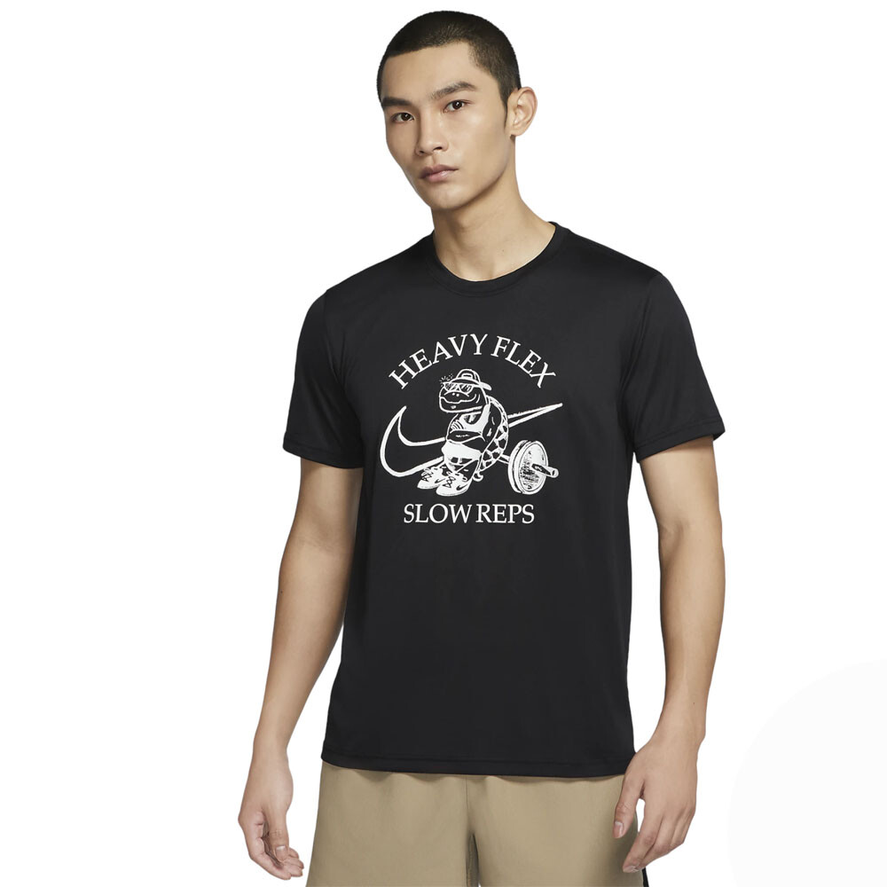 

Футболка Nike Dri-FIT Legend Graphic Training, черный