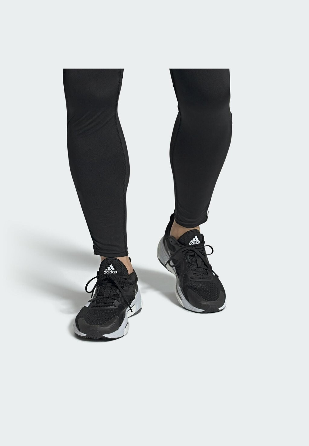 

Кроссовки Adidas