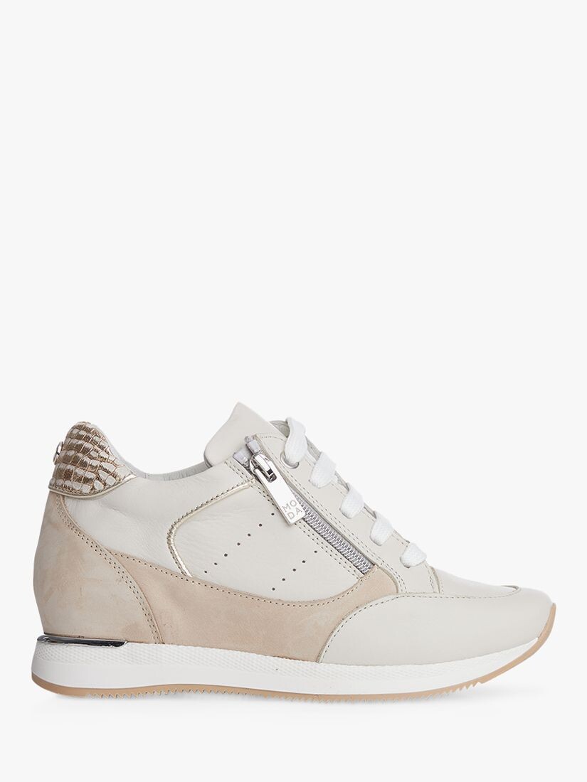 

Moda in Pelle Belucci Кожаные кроссовки на танкетке, Off White