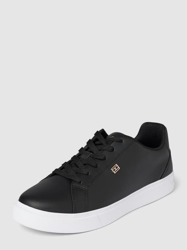 

Кроссовки кожаные с аппликацией лейбла, модель ESSENTIAL COURT Tommy Hilfiger, черный