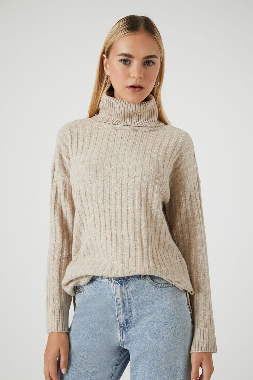 

Свитер с высоким воротником в рубчик Forever 21