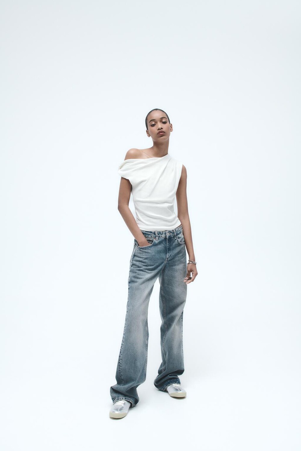 

Топ с открытыми плечами ZARA, белый